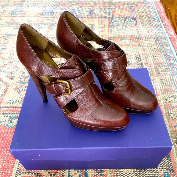 Stuart Weitzman Chocolate Brown Booties/Shoes - size 7 - Picture 4 of 11